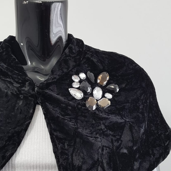 Jessica Simpson Short Poncho Size S.  (E) - Picture 3 of 4